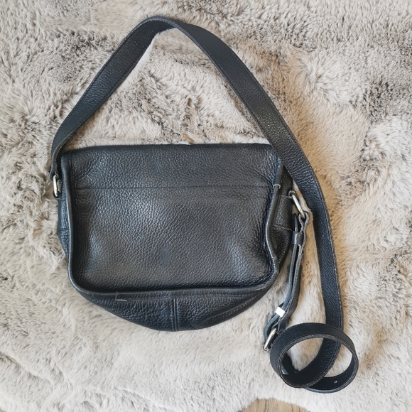 Roots | Vintage Roots Leather Crossbody Purse - Picture 5 of 13
